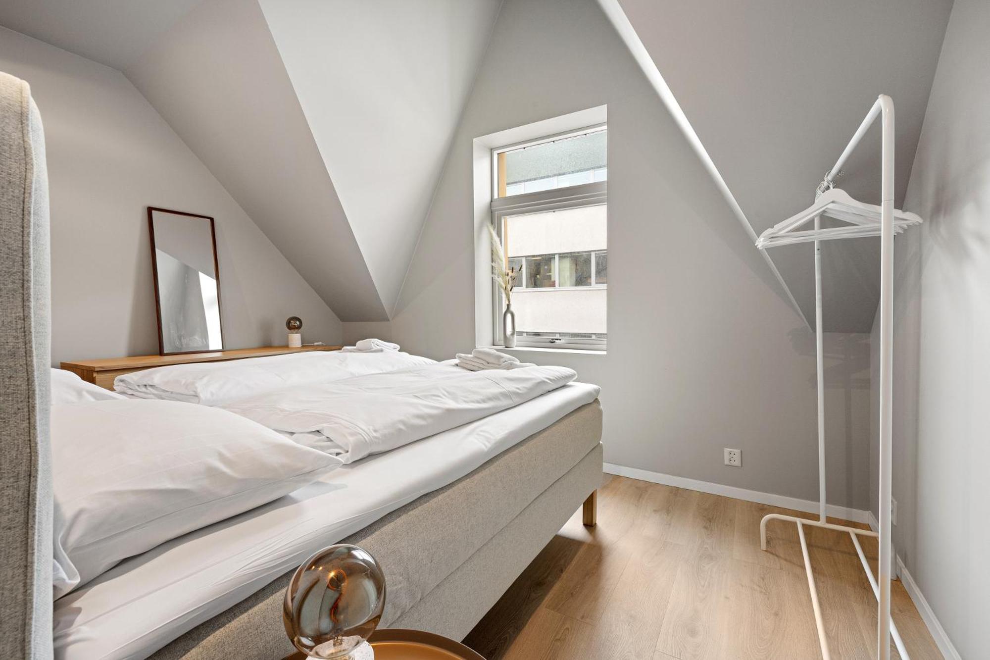 Homerentals L 120Sqm Mid-Central - King Beds - 500Mbps Wi-Fi ベルゲン エクステリア 写真
